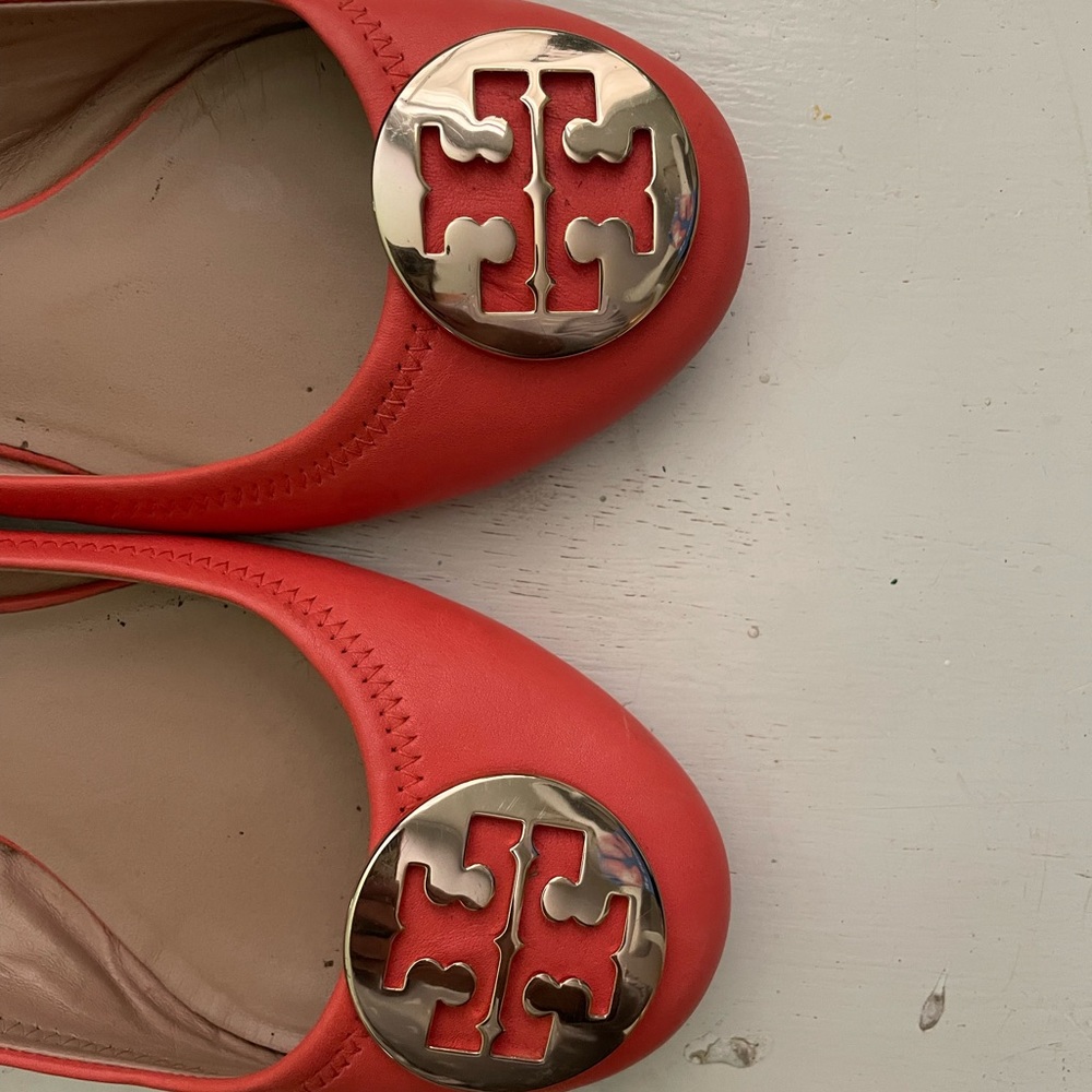 Tory Burch Ballet Flats Coral, lightly used, no tags. - Picture 3 of 6